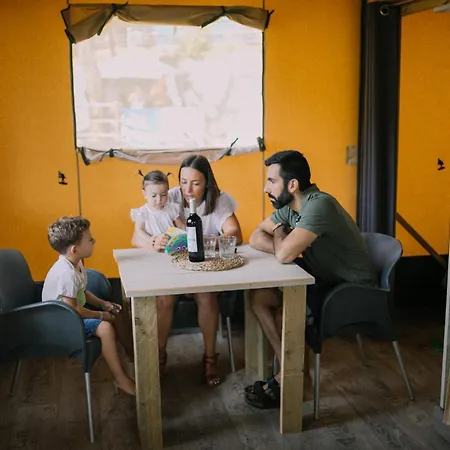 Camping Senia Tucan Lloret de Mar