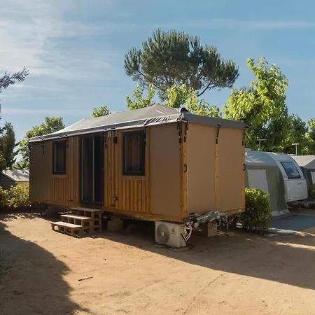 Senia Tucan Camping
