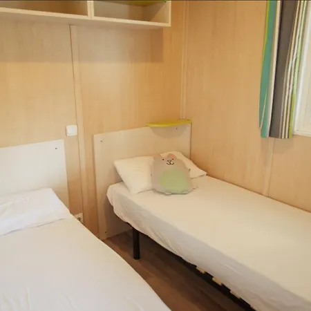 Camping Sènia Tucan 2*