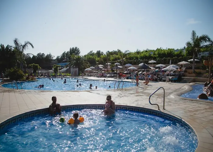 Senia Tucan Campingplads